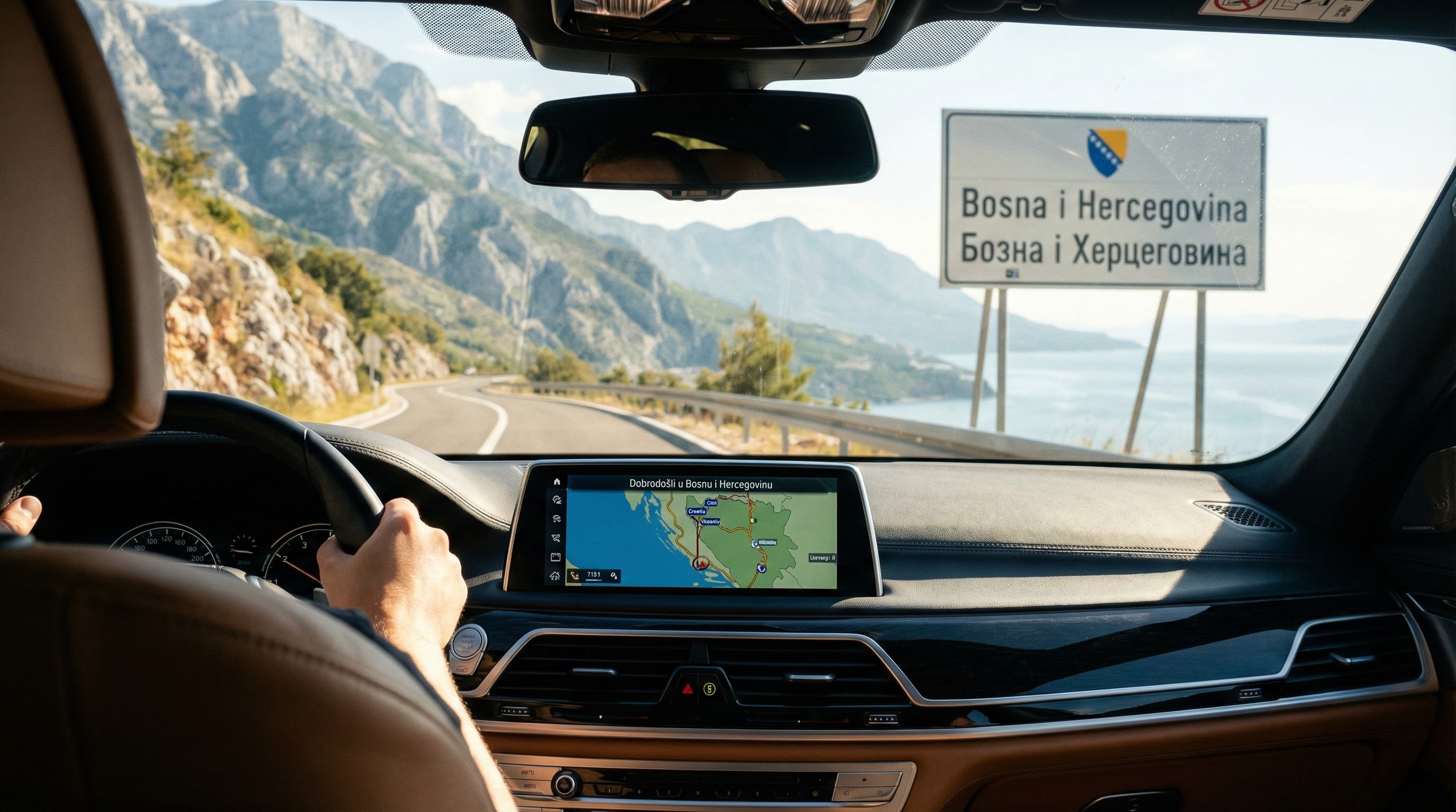 Navigace v autě na hranic&iacute;ch Bosny a Hercegoviny při cestě do Chorvatska, datov&yacute; roaming.